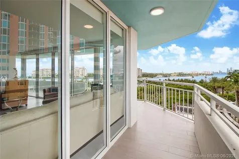 400 S Pointe Drive Miami Beach FL 33139