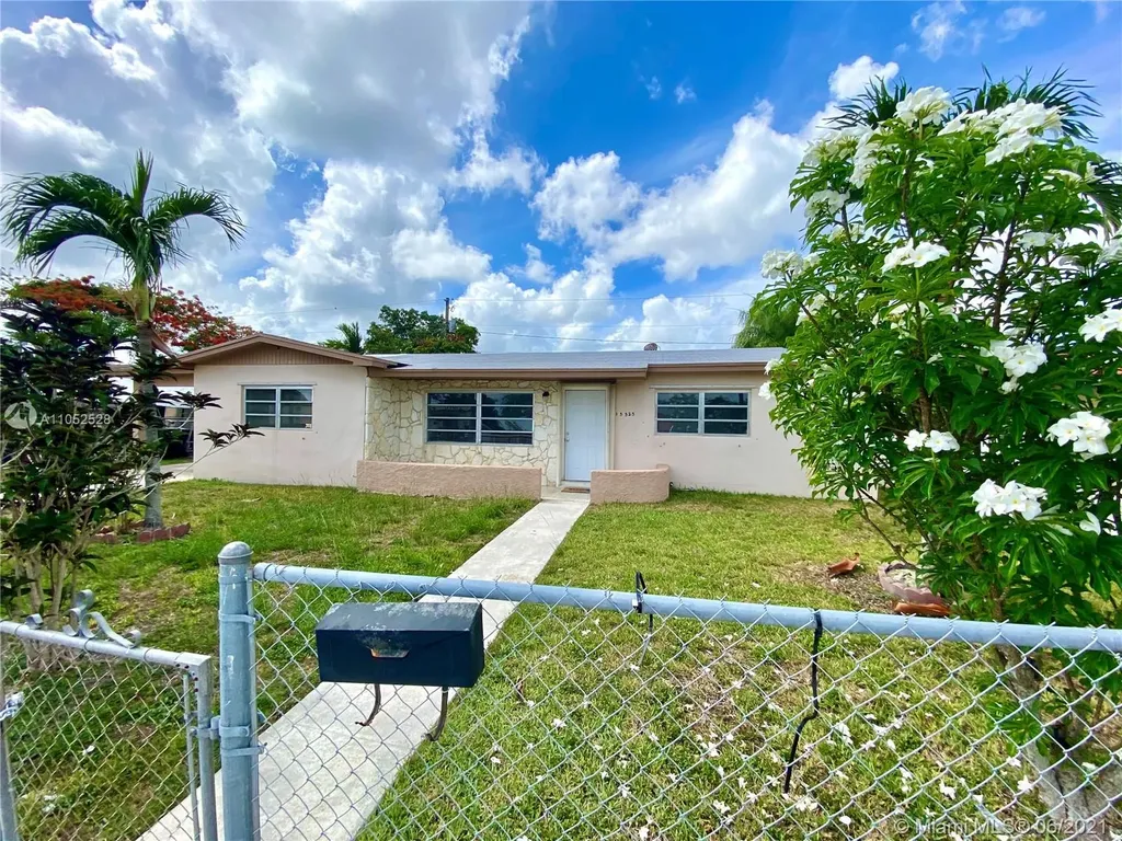 15525 SW 299th Street Homestead FL 33033