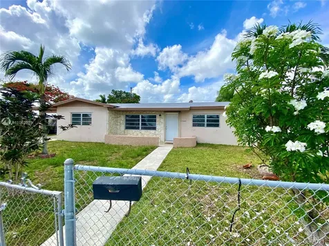 15525 SW 299th Street Homestead FL 33033