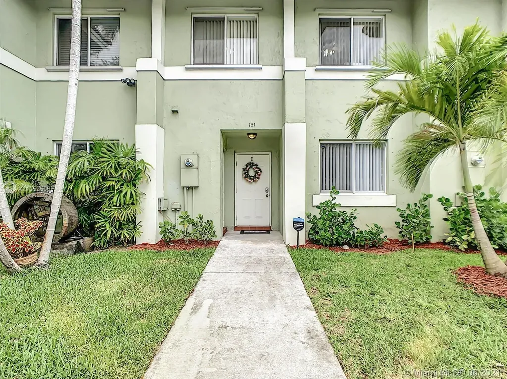 151 Hidden Court Road Hollywood FL 33023