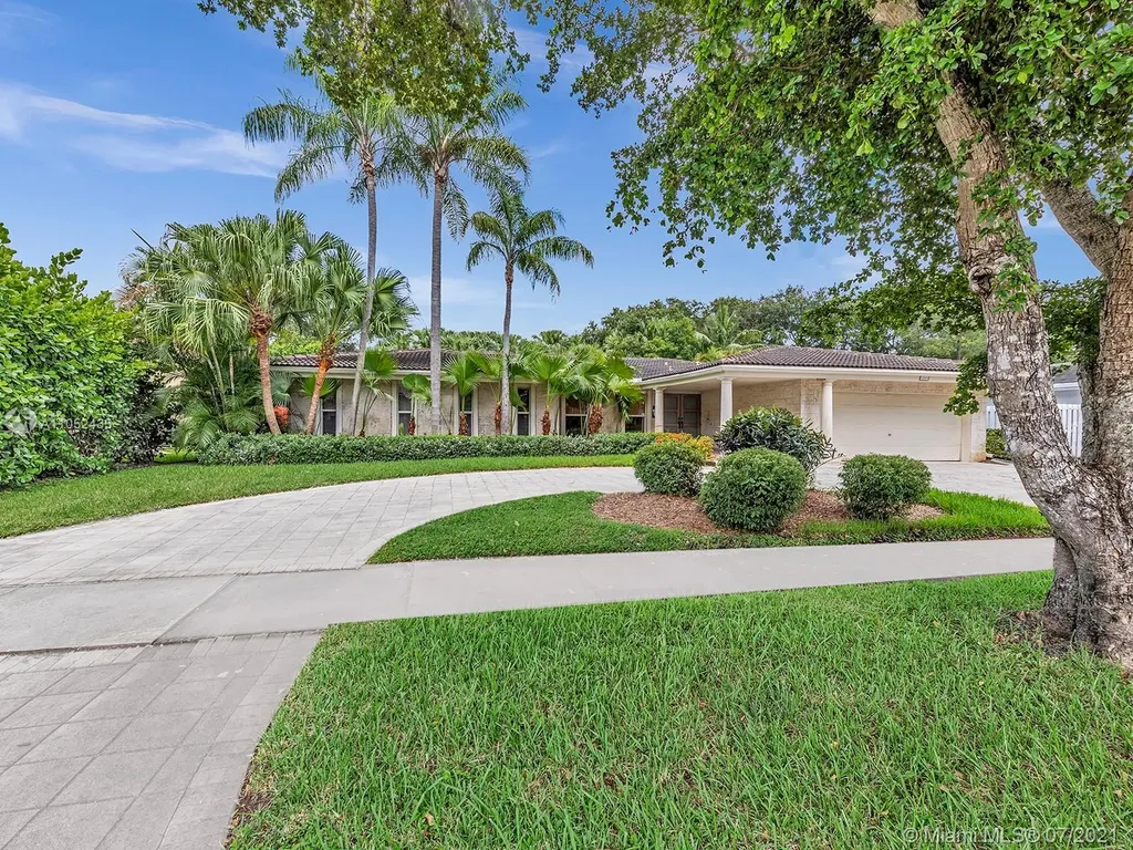 20110 NE 23rd Court Miami FL 33180
