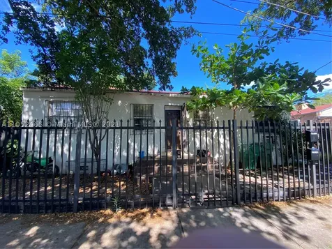 3413 NW 6th Avenue Miami FL 33127