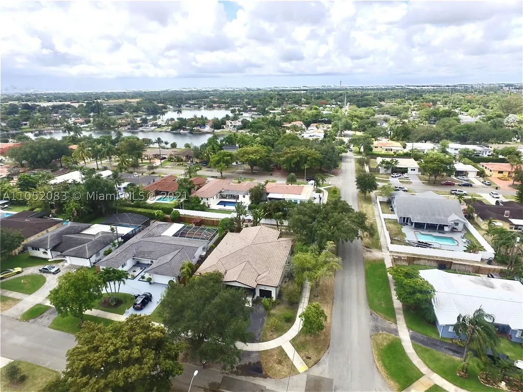 1090 Redbird Avenue Miami Springs FL 33166