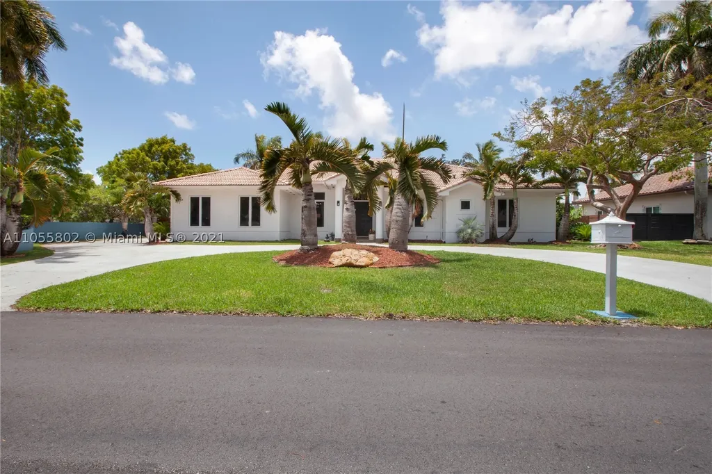 8318 SW 182nd Terrace Palmetto Bay FL 33157