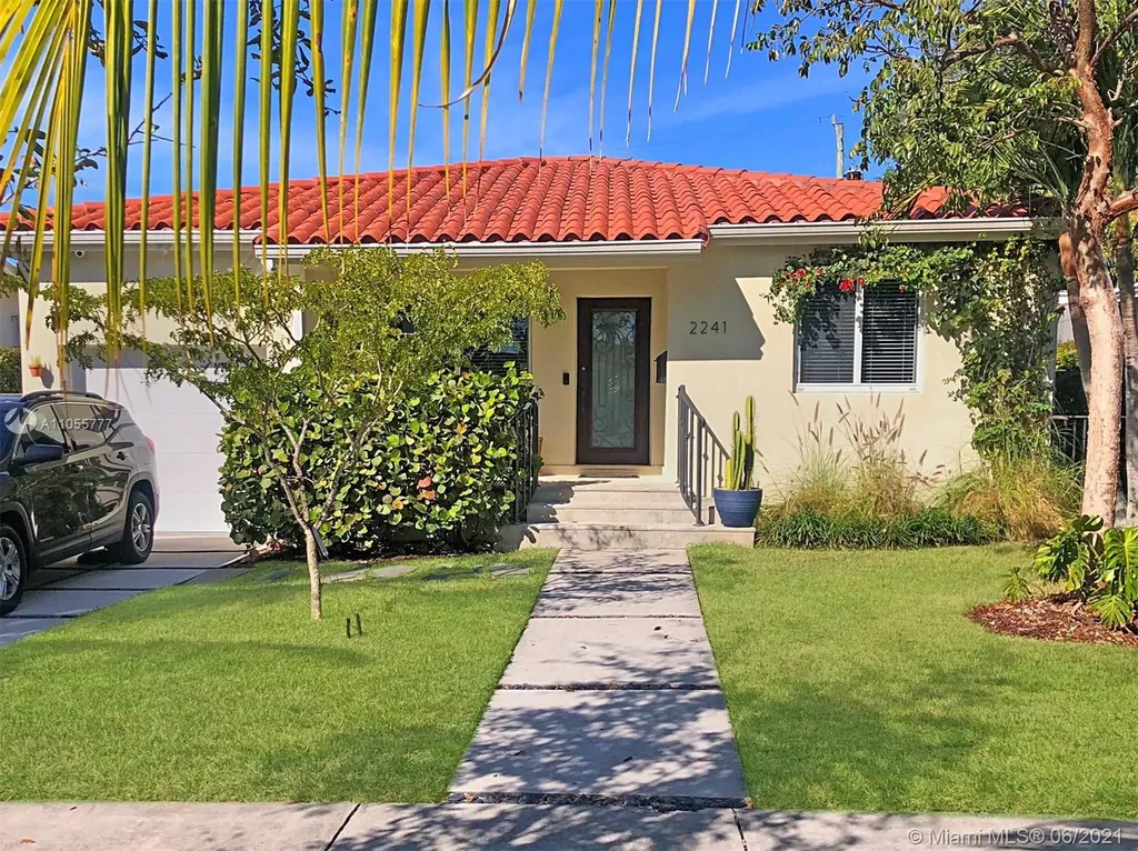 2241 SW 25th Terrace Miami FL 33133