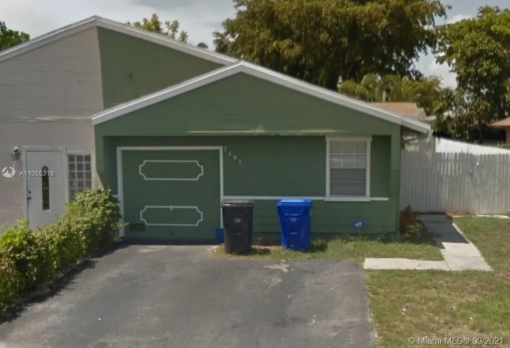 7181 SW 14th Street North Lauderdale FL 33068