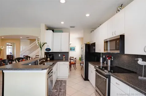 962 Golden Cane Drive Weston FL 33327