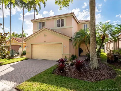 962 Golden Cane Drive Weston FL 33327