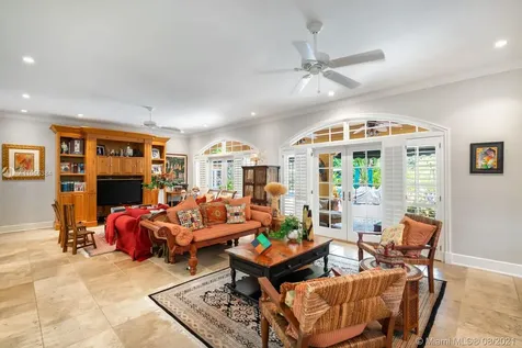 8555 Ponce De Leon Road Miami FL 33143