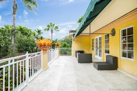 8555 Ponce De Leon Road Miami FL 33143