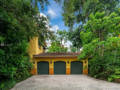 8555 Ponce De Leon Road Miami FL 33143