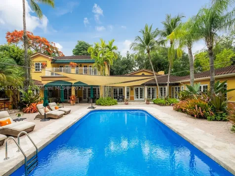 8555 Ponce De Leon Road Miami FL 33143