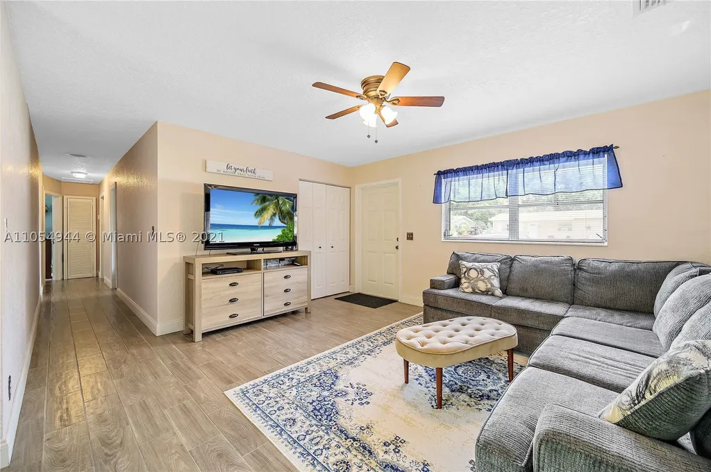4972 SW 5th Street Margate FL 33068
