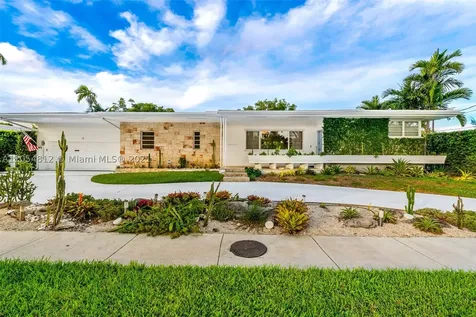 12395 NE 2nd Court North Miami FL 33161