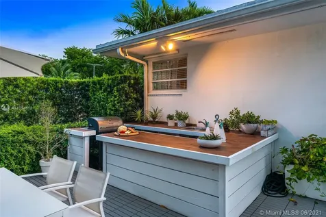 12395 NE 2nd Court North Miami FL 33161