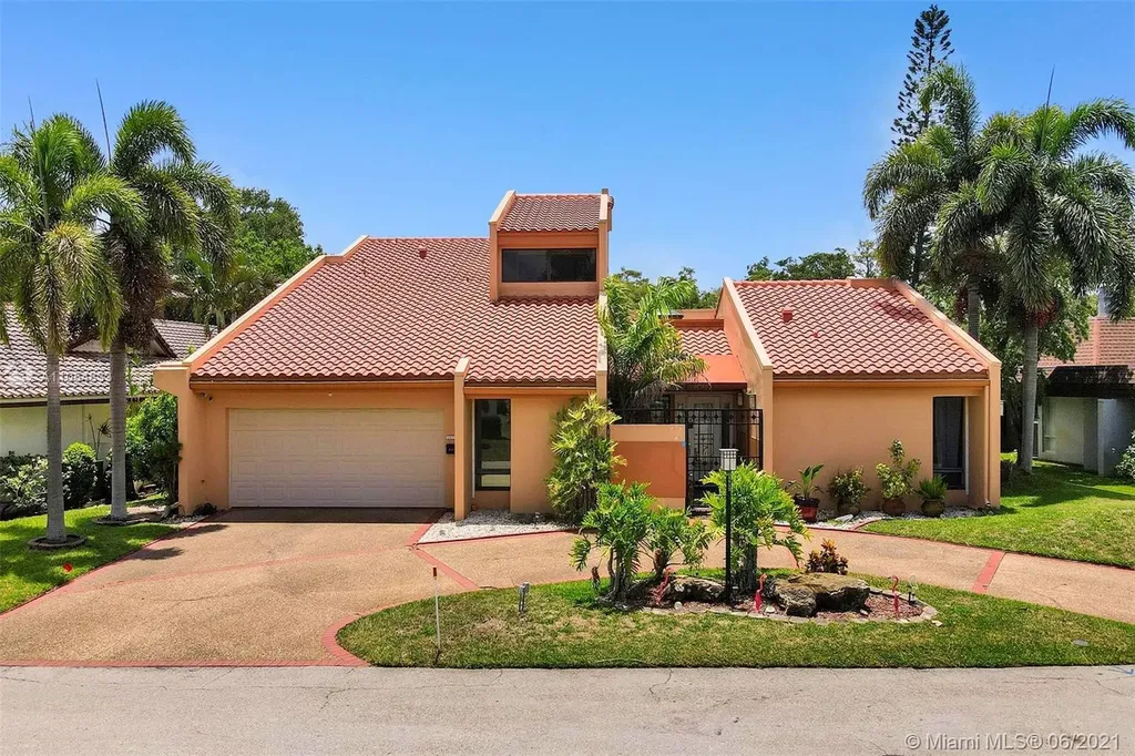 4813 Banyan Lane Tamarac FL 33319