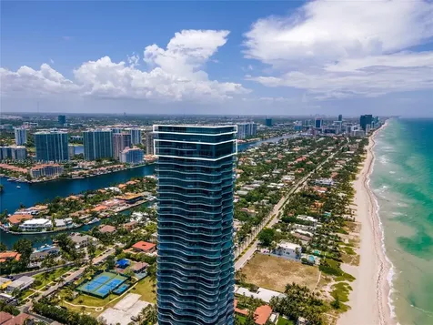 19575 Collins Avenue Sunny Isles Beach FL 33160