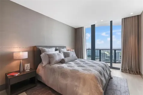 19575 Collins Avenue Sunny Isles Beach FL 33160