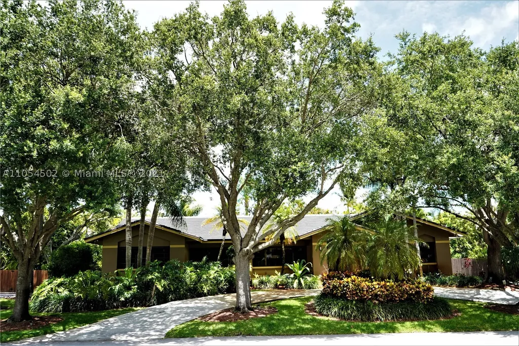 18025 SW 83rd Court Palmetto Bay FL 33157