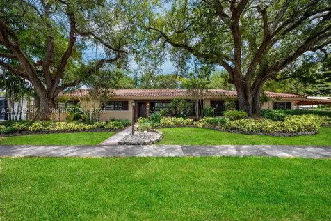 2060 NE 198th Terrace Miami FL 33179