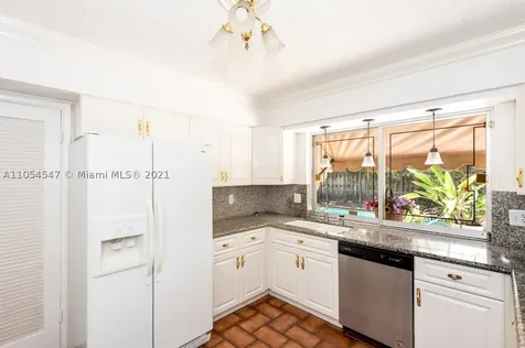 2060 NE 198th Terrace Miami FL 33179