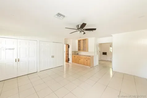 2060 NE 198th Terrace Miami FL 33179