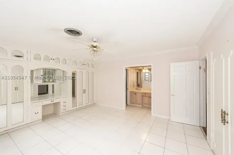 2060 NE 198th Terrace Miami FL 33179