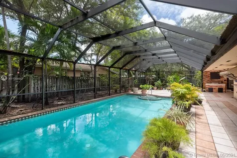 2060 NE 198th Terrace Miami FL 33179