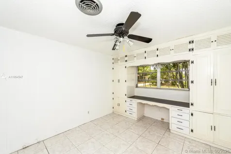 2060 NE 198th Terrace Miami FL 33179