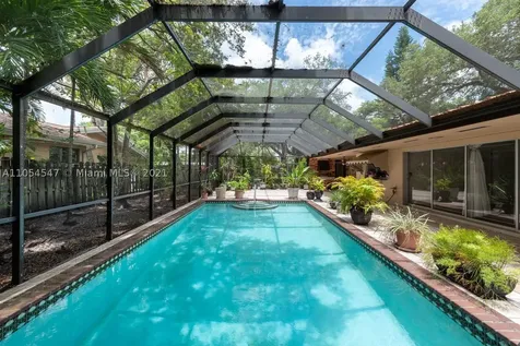 2060 NE 198th Terrace Miami FL 33179