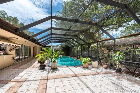 2060 NE 198th Terrace Miami FL 33179