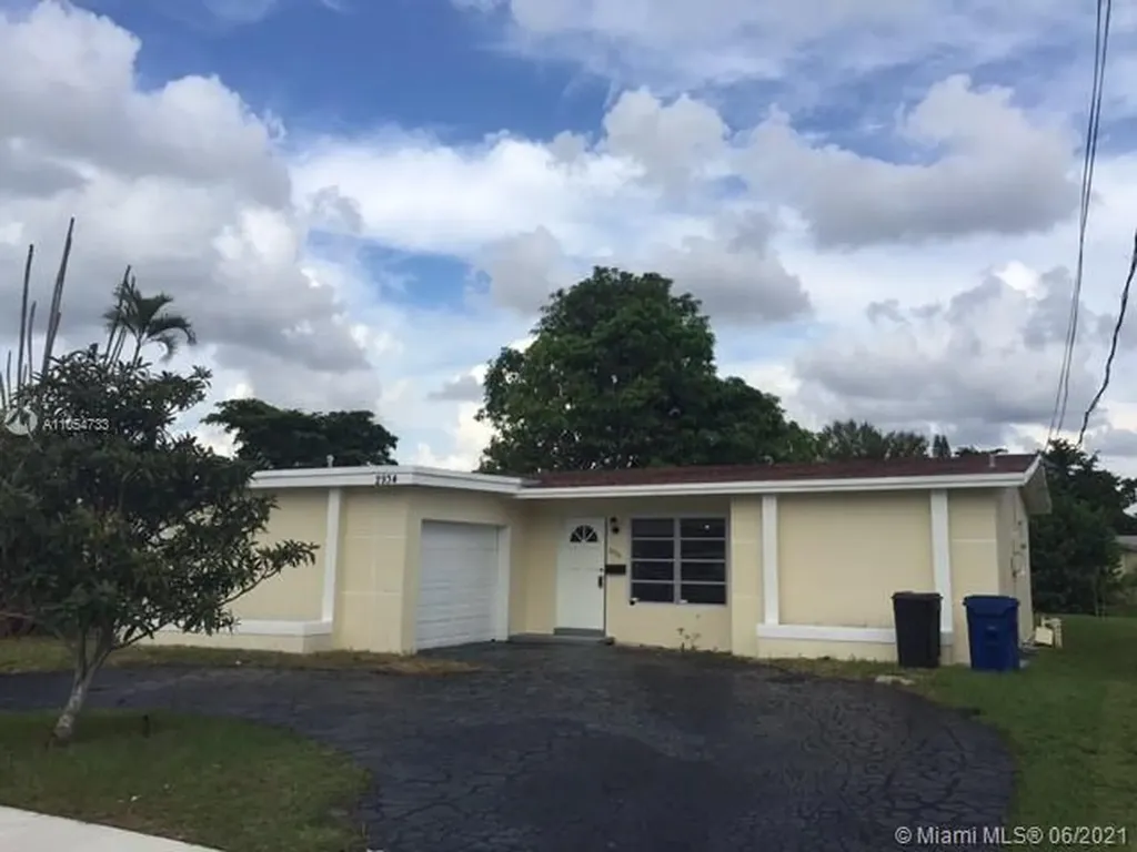 2934 NW 73rd Avenue Sunrise FL 33313