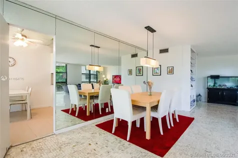 1111 Crandon Boulevard Key Biscayne FL 33149
