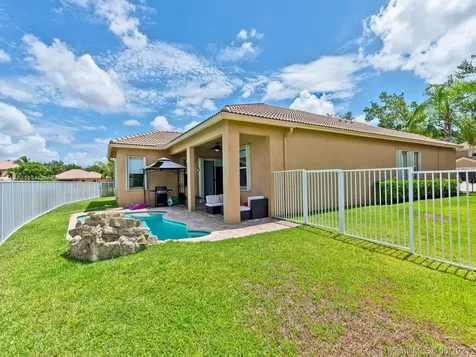 4265 E Seneca Avenue Weston FL 33332