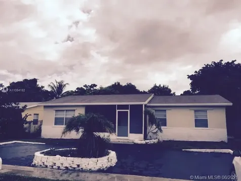 308 SW 77th Avenue North Lauderdale FL 33068