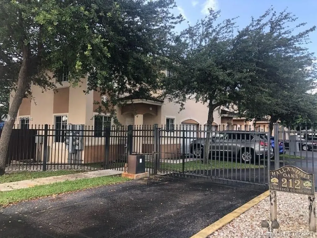 212 NE 3rd Street Hallandale Beach FL 33009
