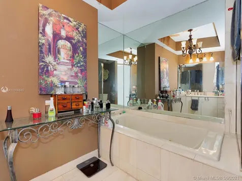 1000 Island Boulevard Aventura FL 33160