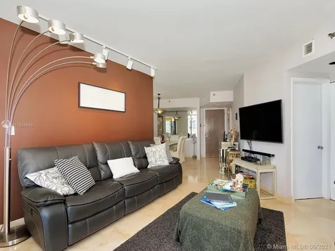 1000 Island Boulevard Aventura FL 33160