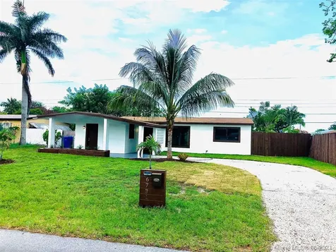 6731 Cleveland Street Hollywood FL 33024