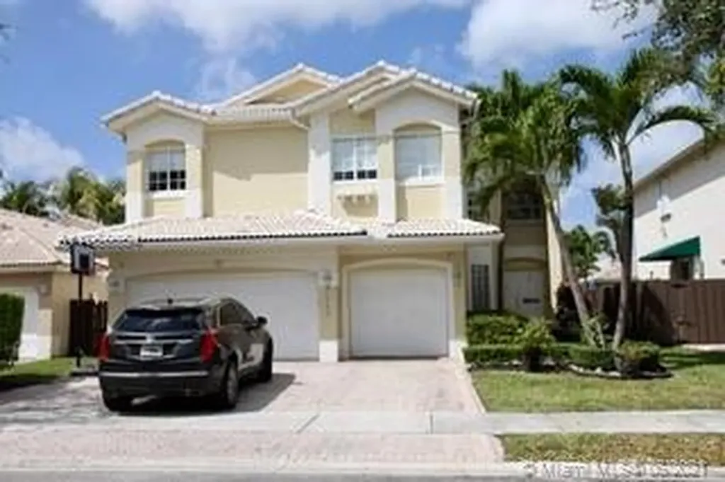 7060 NW 107th Place Doral FL 33178