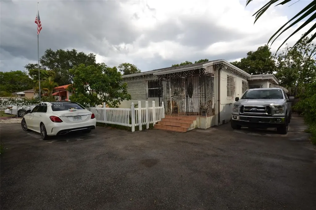 570 NW 135th Street North Miami FL 33168