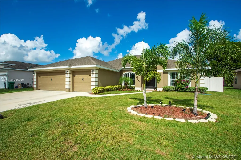 4644 SW Bachelor Street Port St. Lucie FL 34953
