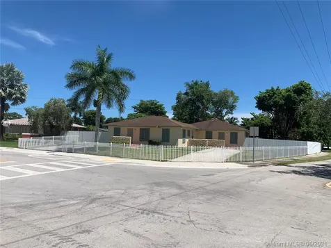 18805 SW 100th Avenue Cutler Bay FL 33157