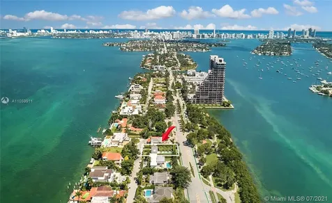 910 N Venetian Drive Miami FL 33139