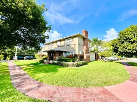 4270 N Michigan Avenue Miami Beach FL 33140