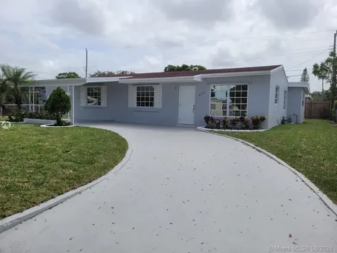 610 N 71st Avenue Hollywood FL 33024