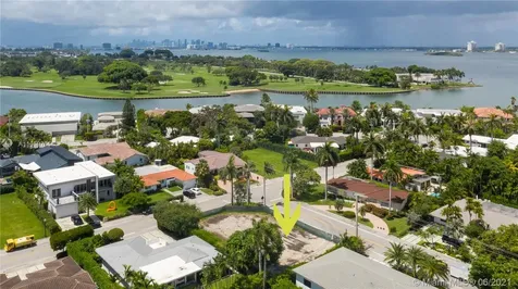 9525 Broadview Terrace Bay Harbor Islands FL 33154