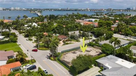 9525 Broadview Terrace Bay Harbor Islands FL 33154