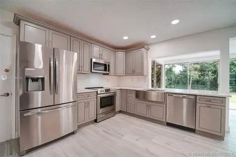 8885 SW 154th Terrace Palmetto Bay FL 33157