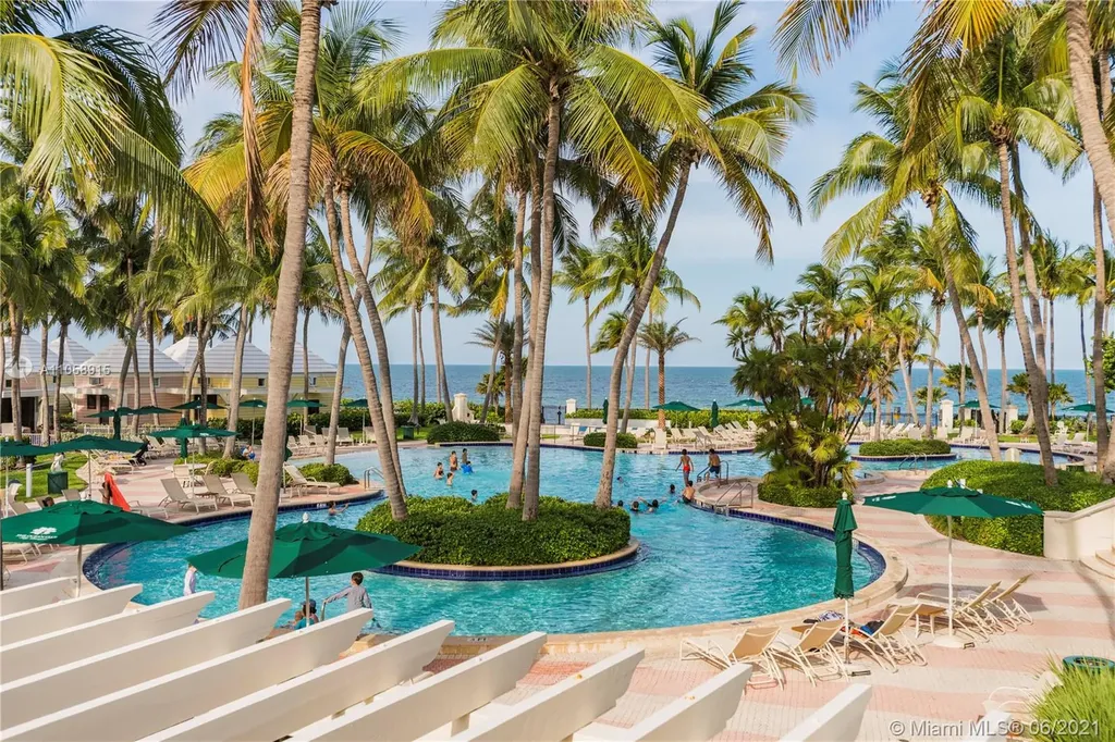 719 Crandon Boulevard Key Biscayne FL 33149